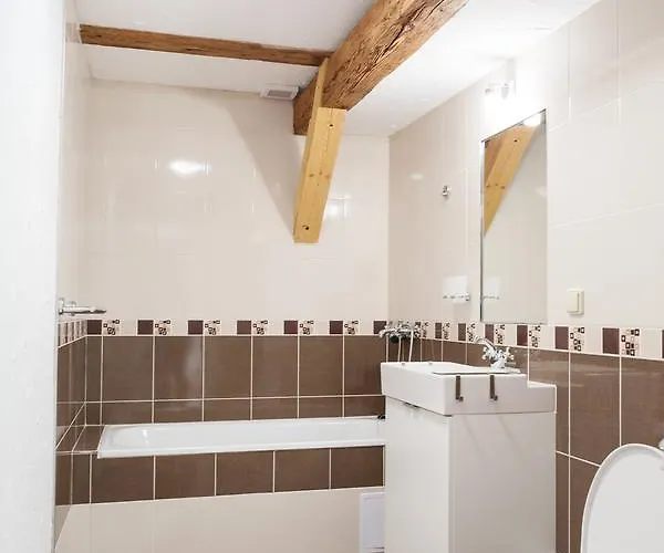 Krcma U Cisarske Cesty Hotel 3*